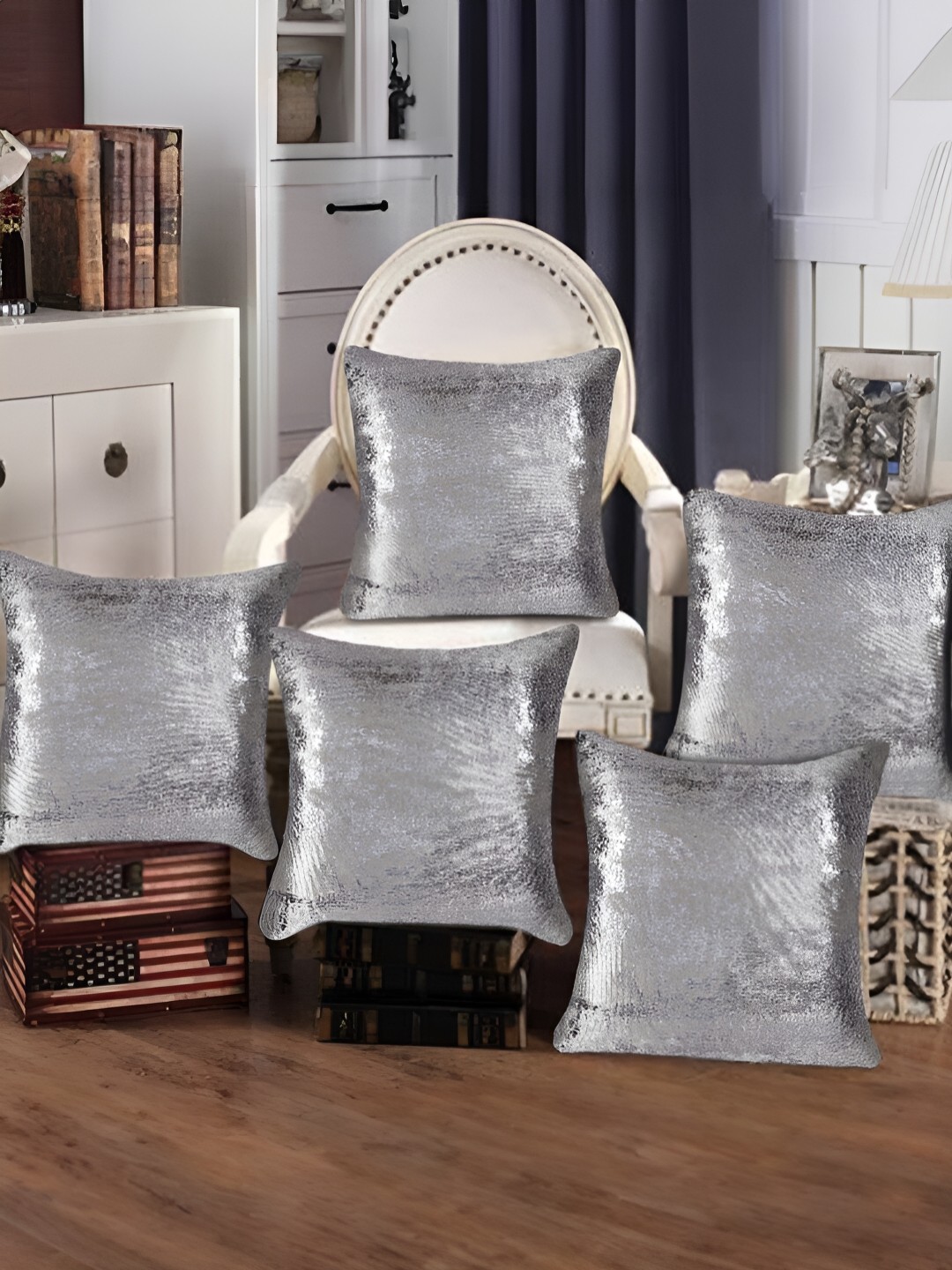 

Tesmare Silver-Toned & Grey 5 Pcs Velvet Square Cushion Covers