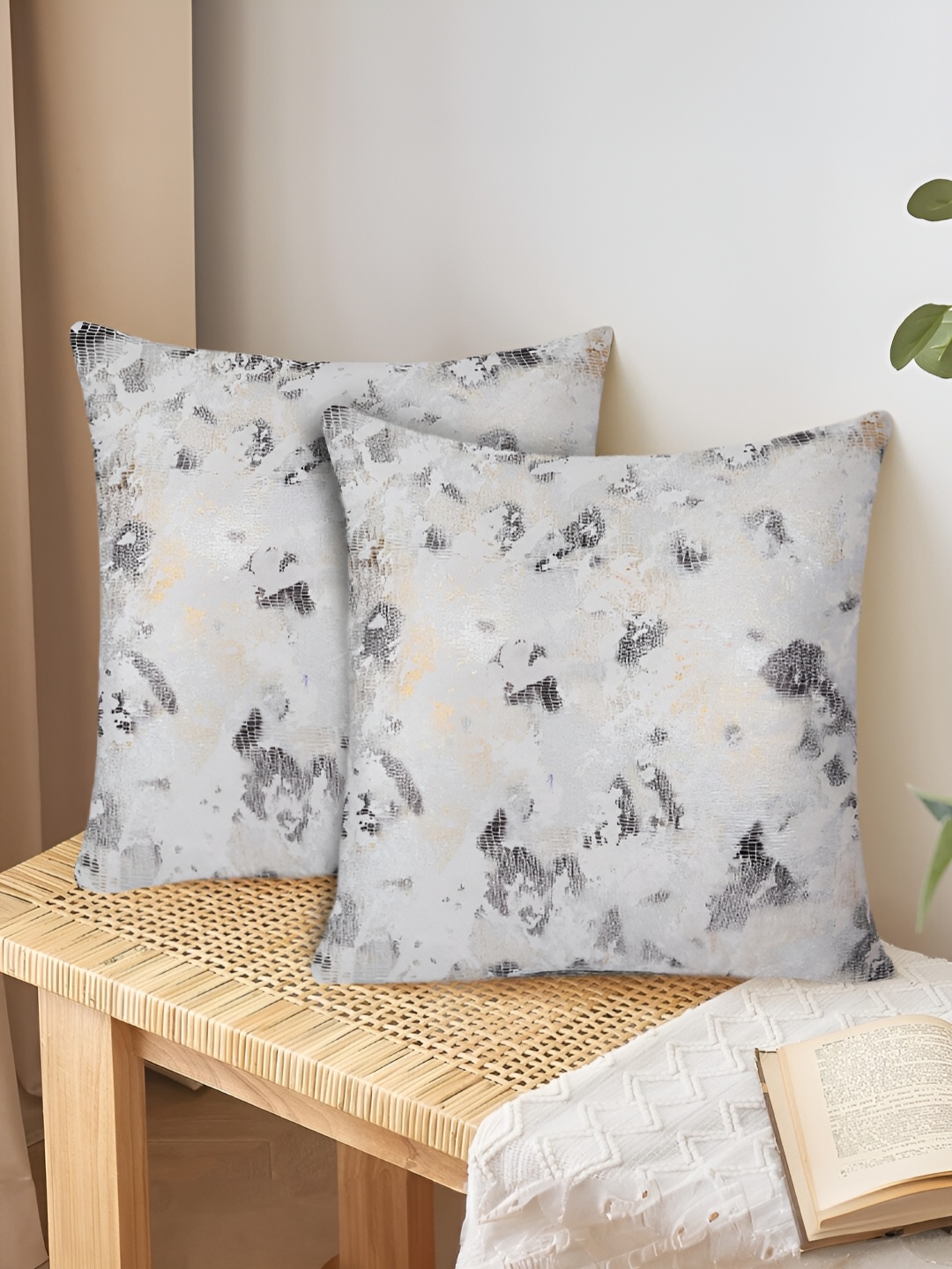 

Tesmare Off White & Grey 2 Pieces Abstract Printed Velvet Square Cushion Covers