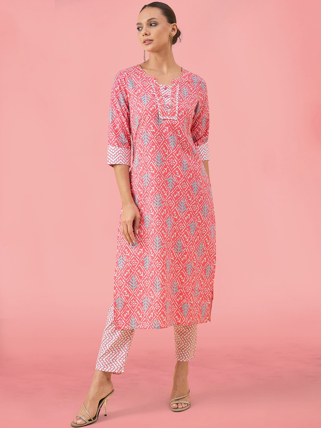 

Meena Bazaar Ethnic Motifs Printed Regular Straight Kurta With Trousers, Pink
