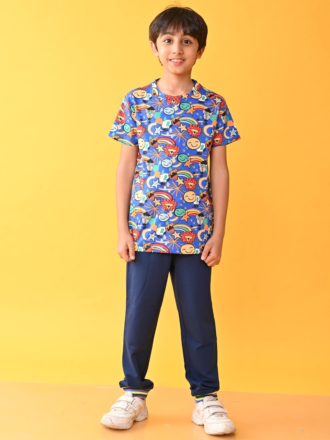 

Anthrilo Boys Printed T-shirt with Trouser, Blue