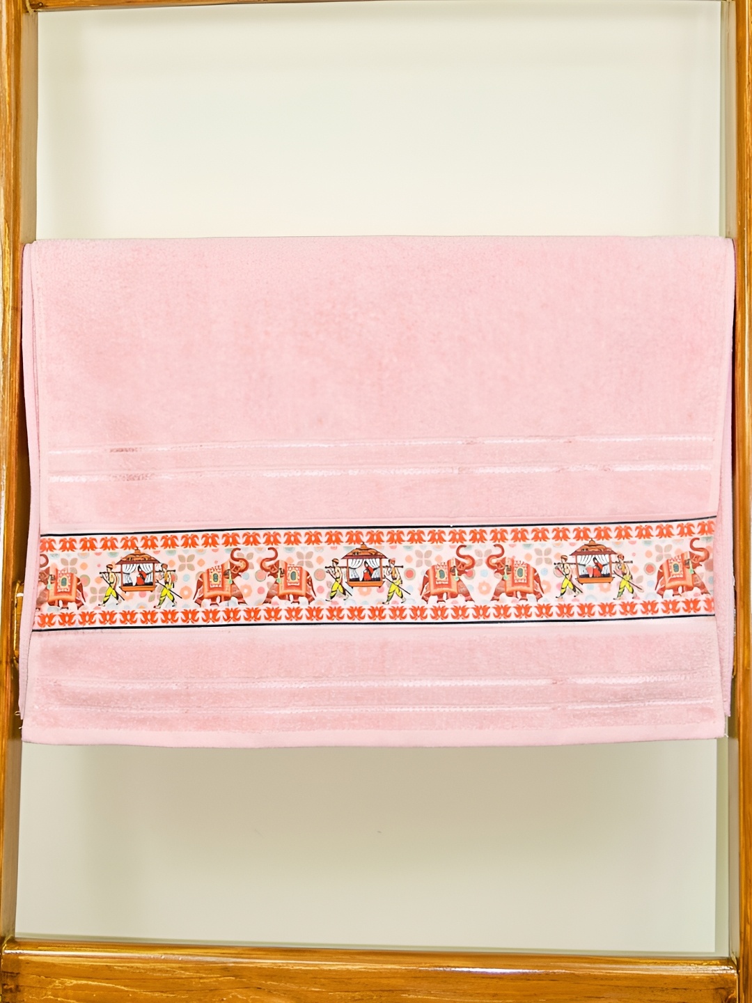 

RANGOLI Peach & Red Printed Cotton 450 GSM Bath Towel