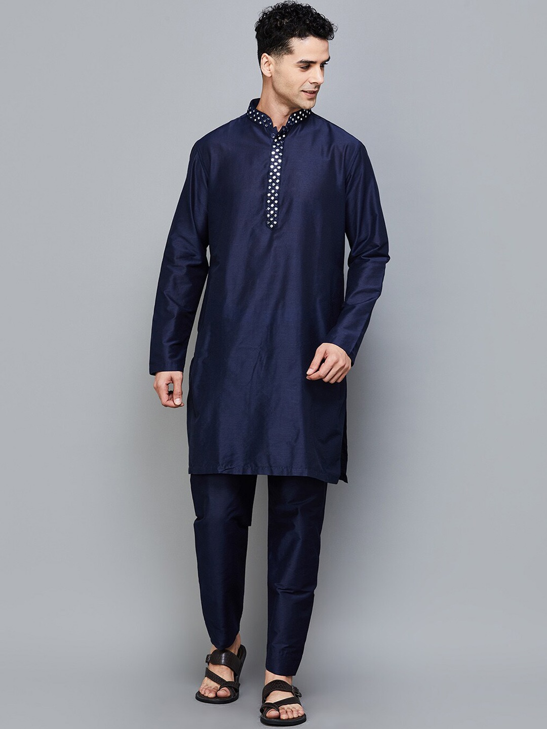 

Melange by Lifestyle Yoke Design Regular Mirror Work Kurta With Pyjamas, Navy blue