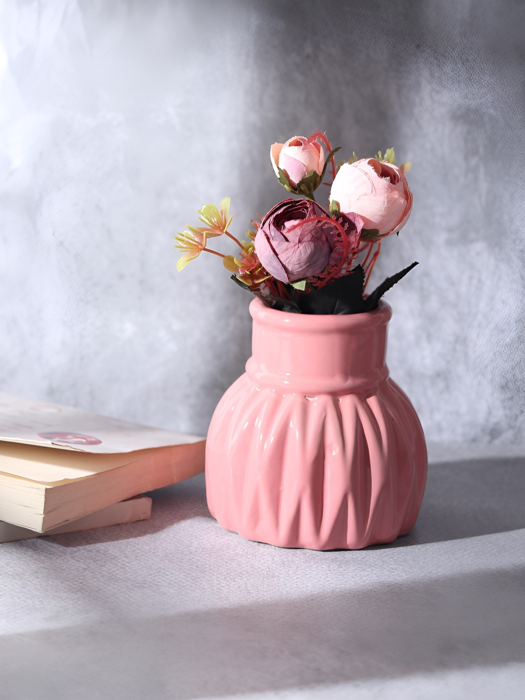 

Decor de Maison Pink Metal Textured WaveCera Flower Vase