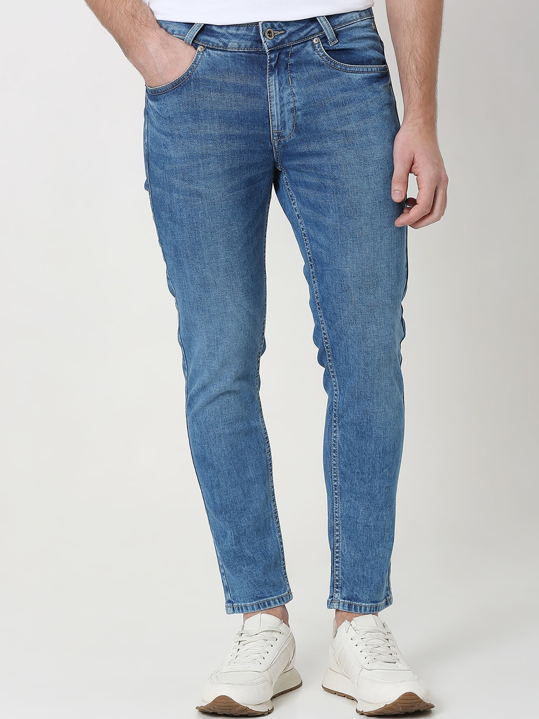 

Mufti Men Tapered Fit Light Fade Clean Look Stretchable Jeans, Blue
