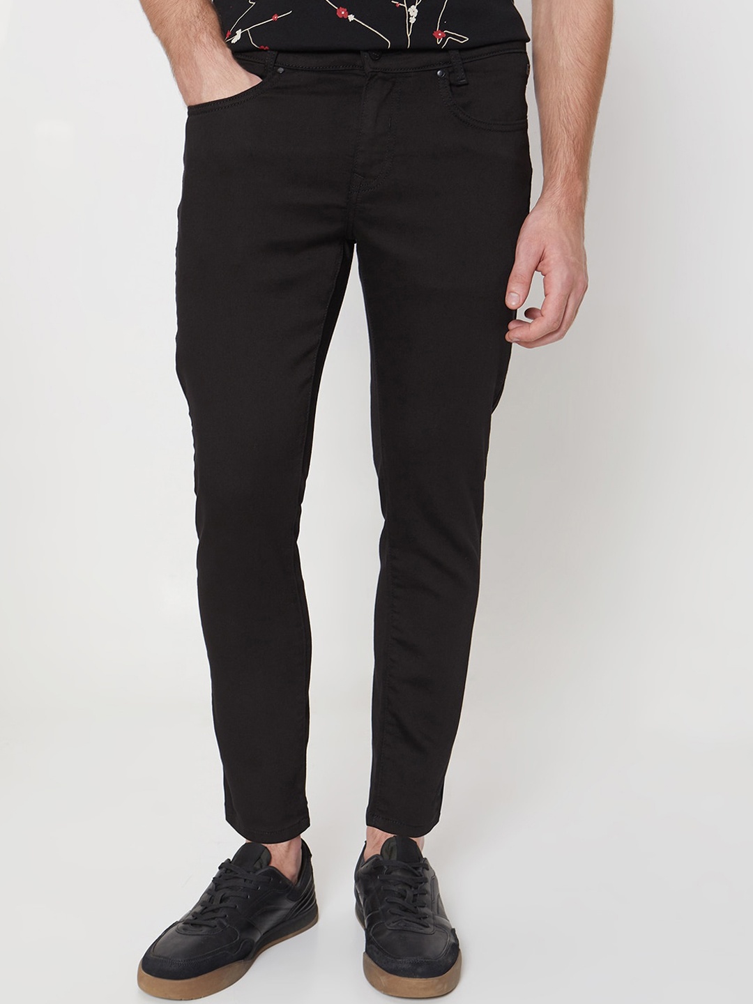

Mufti Men Mid-Rise Tapered Fit Stretchable Jeans, Black