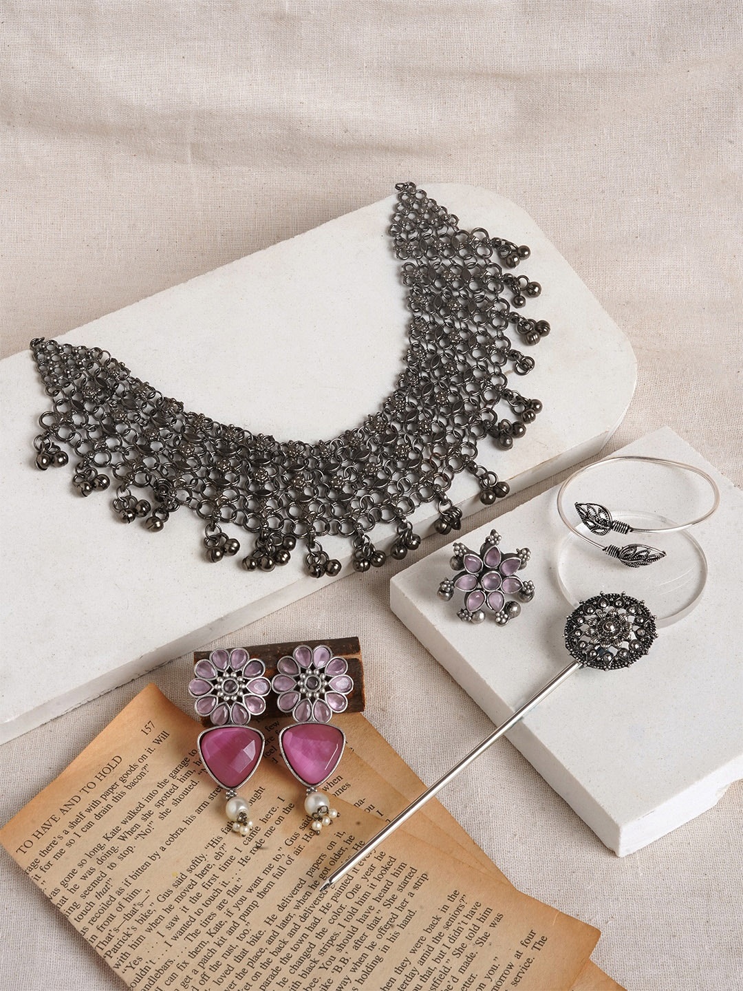 

TEEJH Kanchipuram Silver-Plated Necklace & Earrings Finger Ring Bracelet With Bun Stick