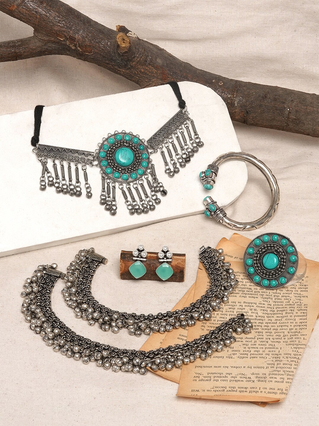 

TEEJH Kurnool Silver-Plated Oxidized Jewellery Set