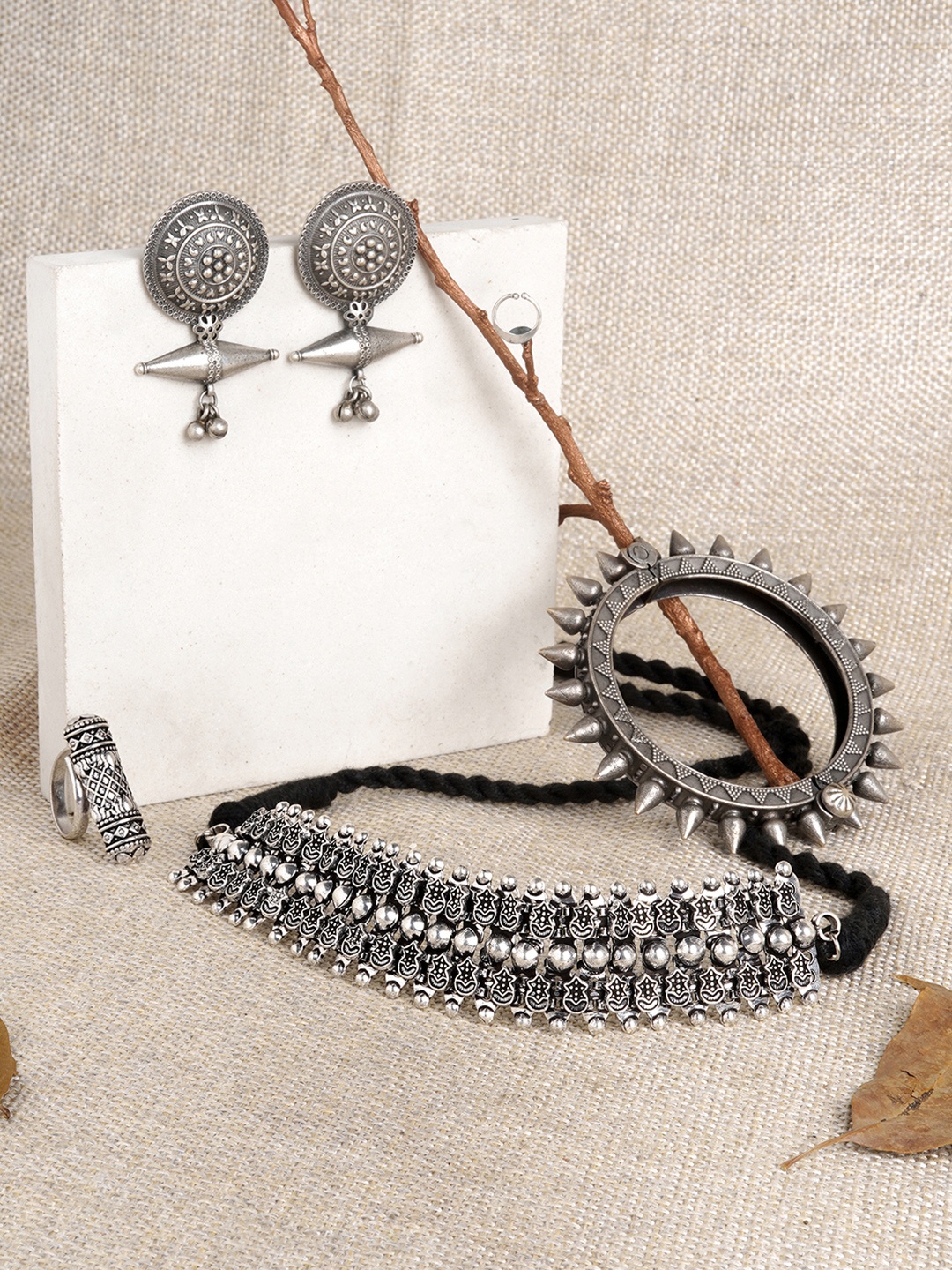 

TEEJH Halebidu Silver-Plated Oxidised Necklace and Earring