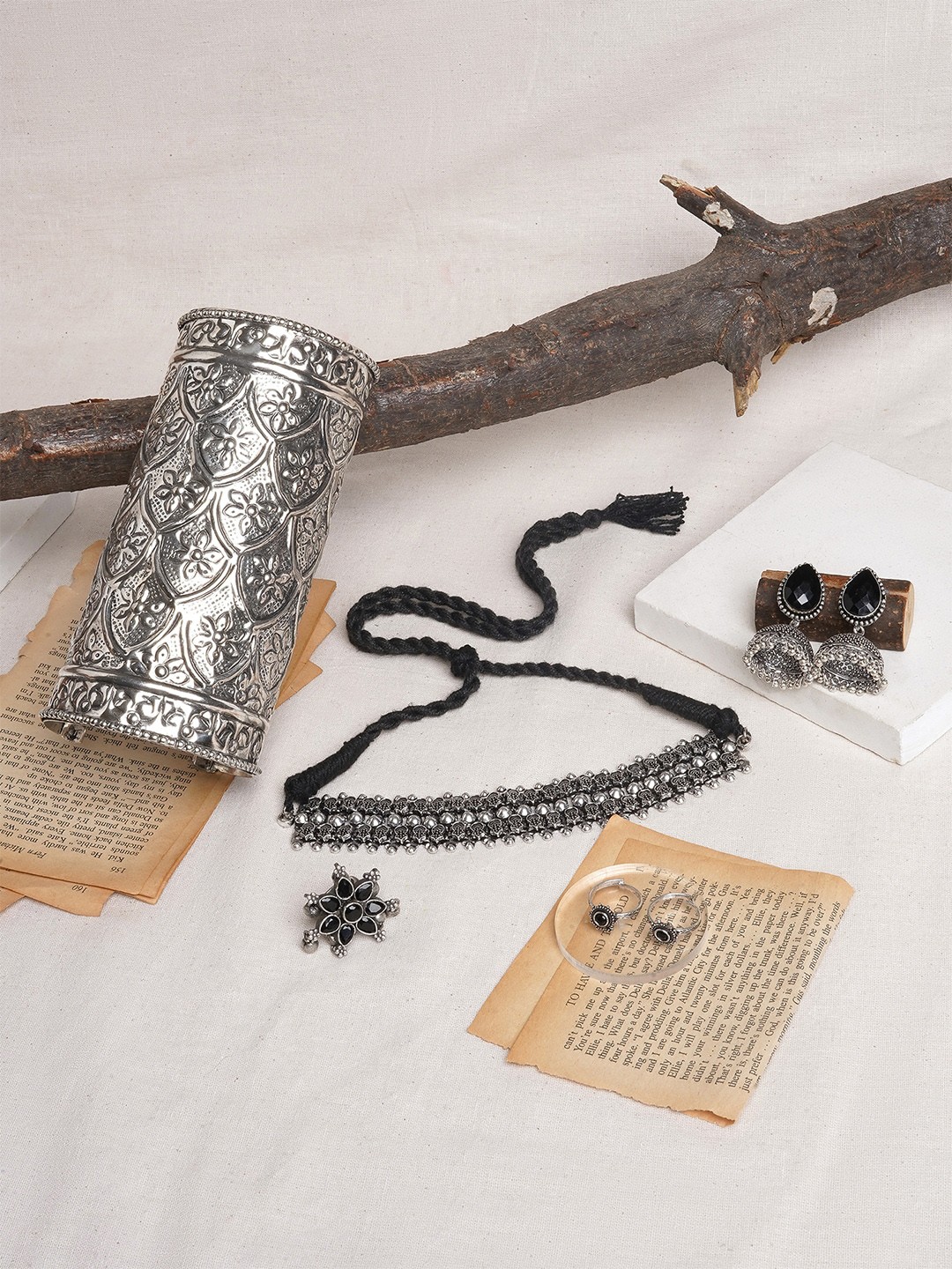 

TEEJH Banavasi Silver-Plated Stones-Studded & Beaded Oxidised Jewellery Set