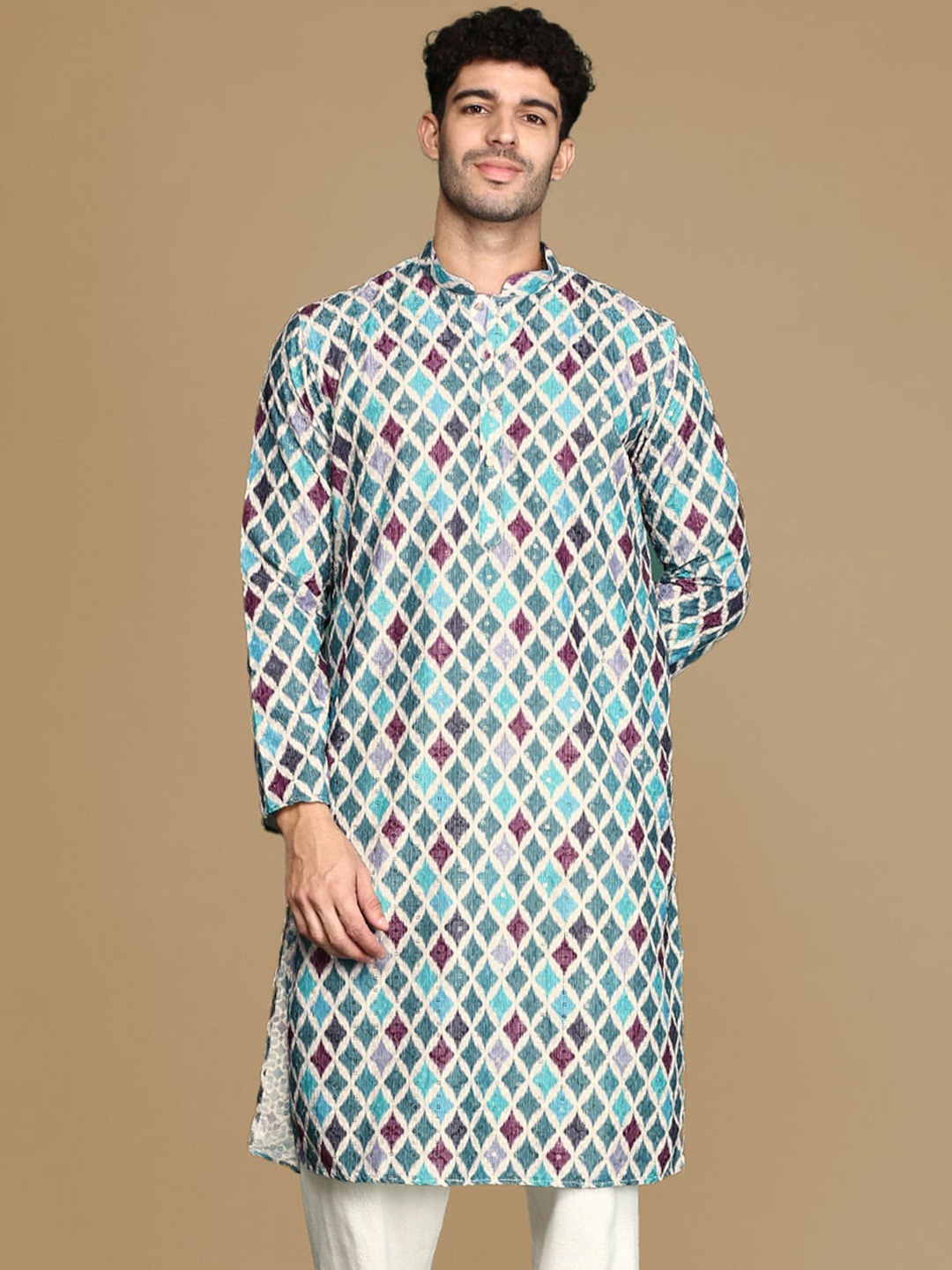 

Sanwara Ethnic Motifs Printed Sequinned Mandarin Collar Straight Kurta, Green