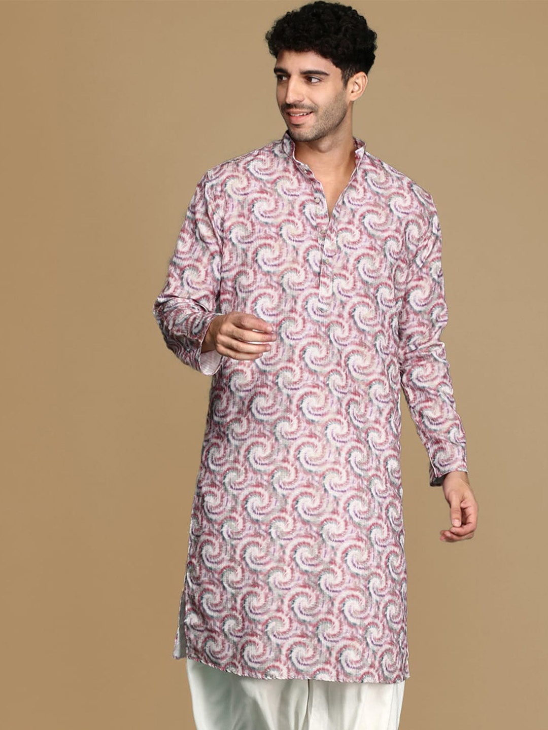 

Sanwara Abstract Printed Band Collar Long Sleeves Straight Kurta, White