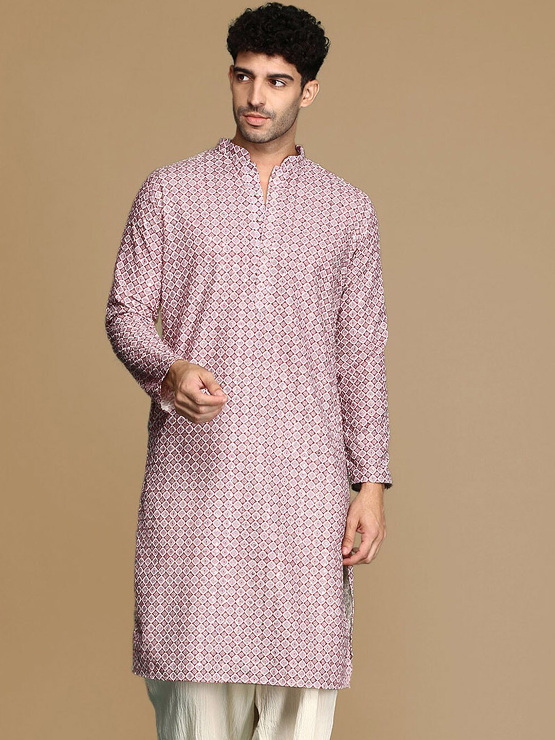 

Sanwara Geometric Printed Mandarin Collar Long Sleeves Cotton Kurta, Red