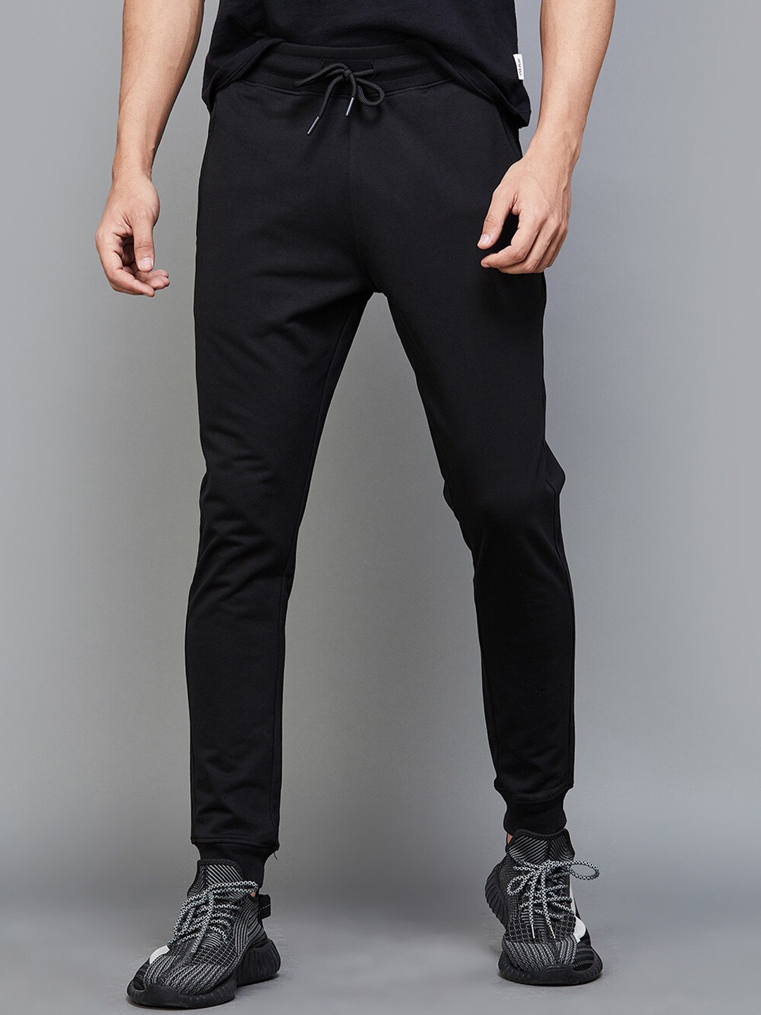 

Fame Forever by Lifestyle Men Slim-Fit Joggers, Black