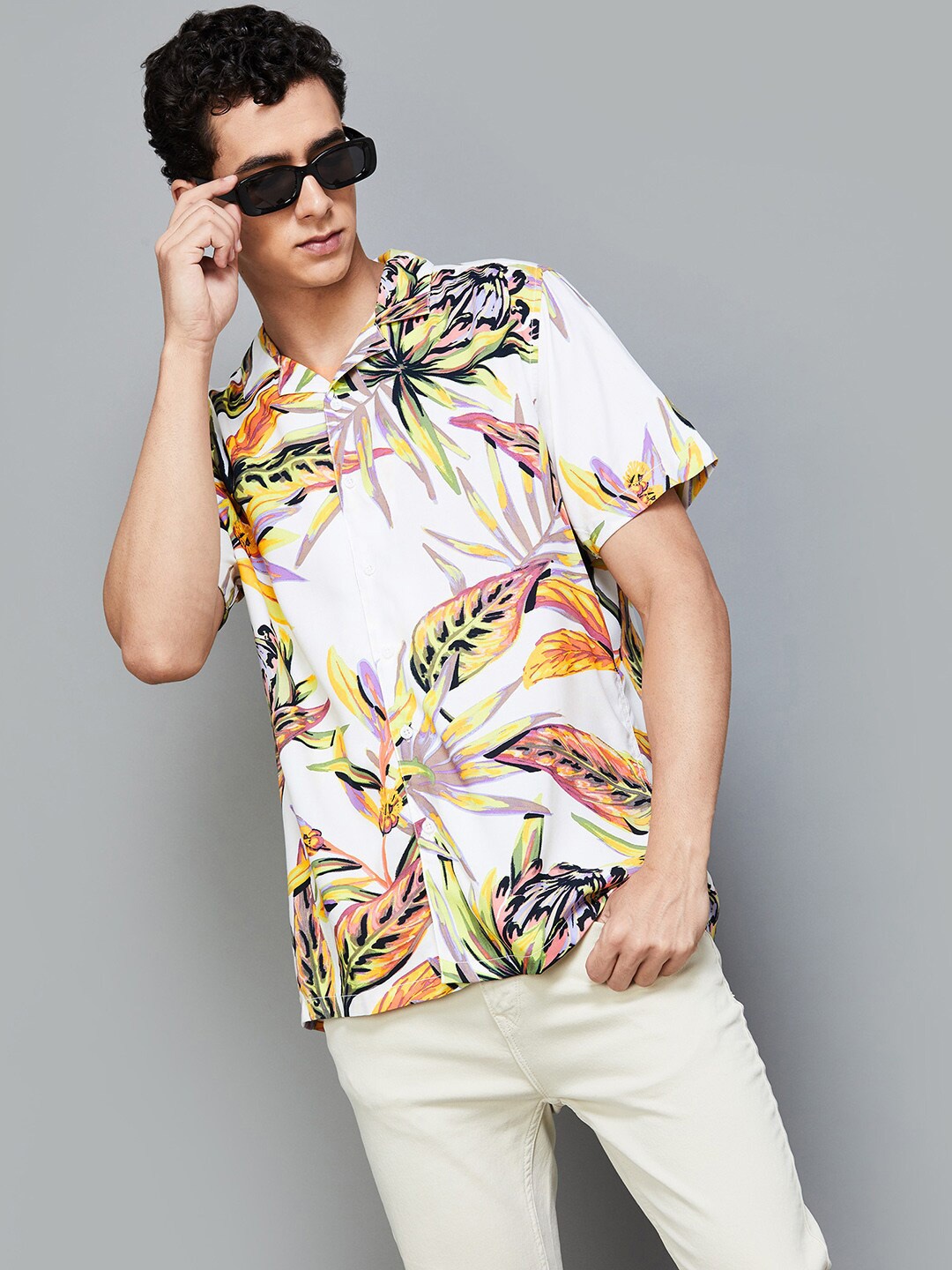 

Fame Forever by Lifestyle Floral Printed Spread Collar Casual Shirt, White
