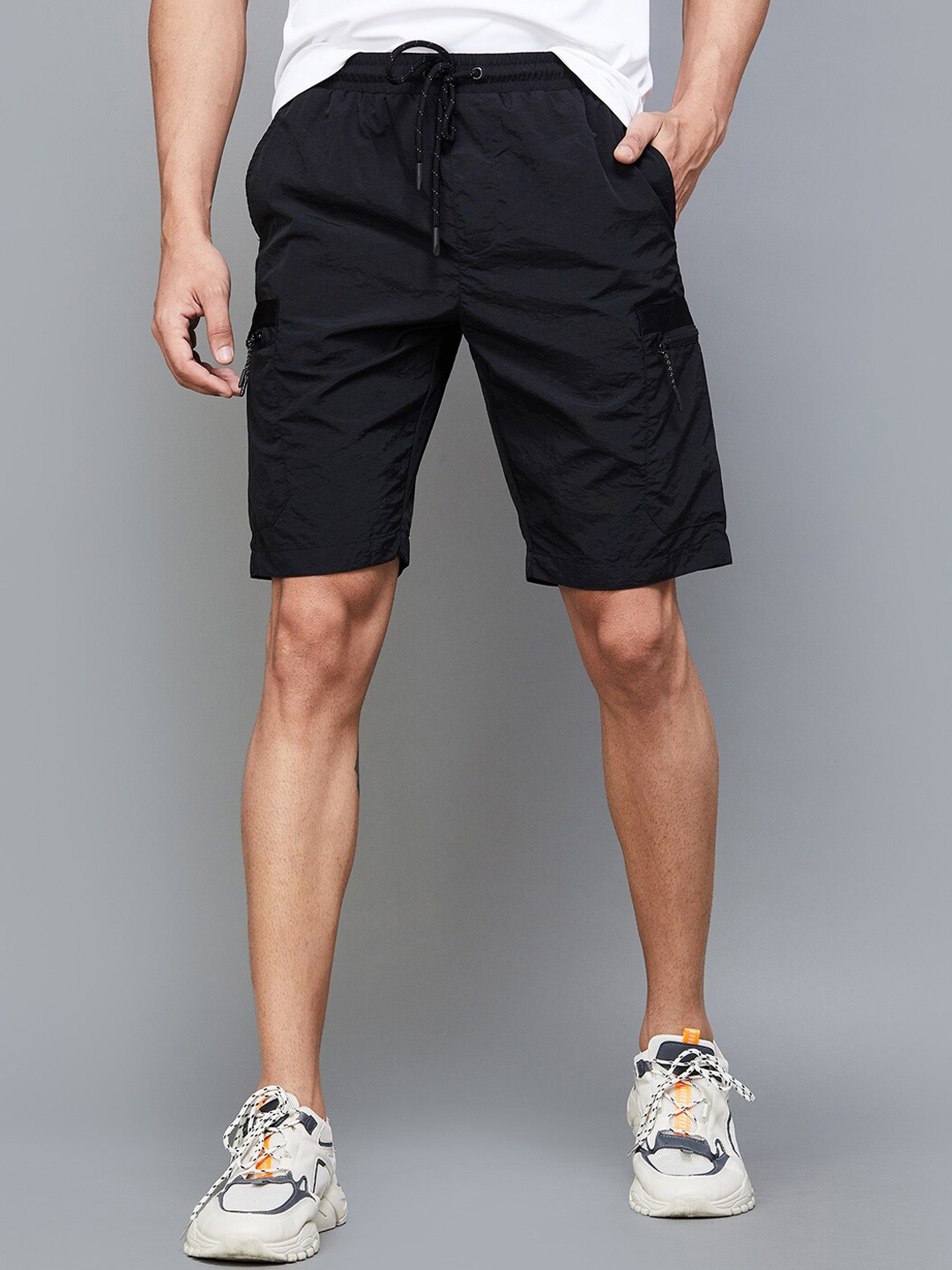 

Fame Forever by Lifestyle Men Mid-Rise Cargo Shorts, Black