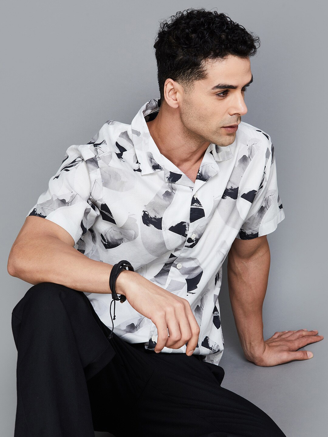 

CODE by Lifestyle Abstract Printed Spread Collar Casual Shirt, White