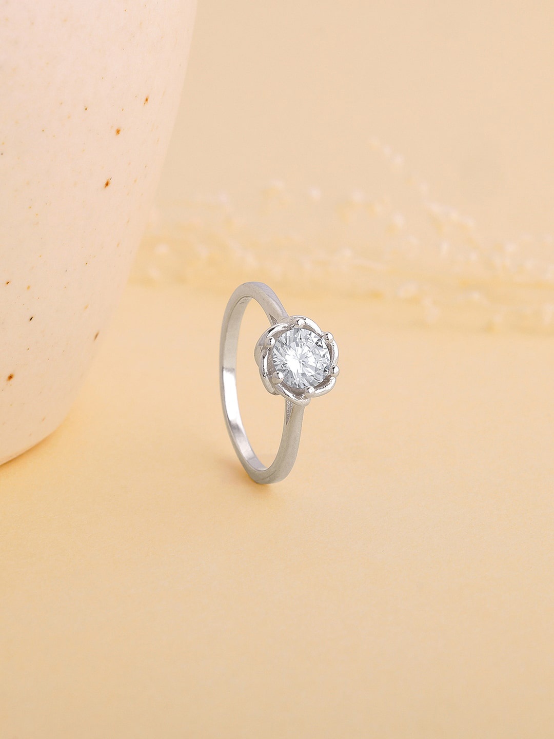 

GIVA 925 Sterling Silver Rhodium-Plated CZ-Studded Finger Ring