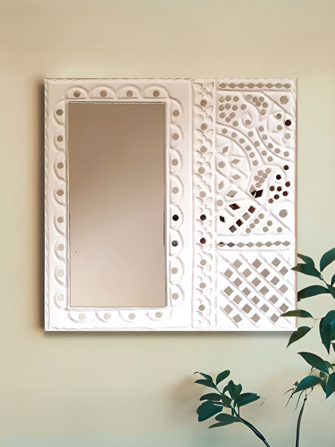 

Peepul Tree White Hanging Lippan Mud Art Wall Decor