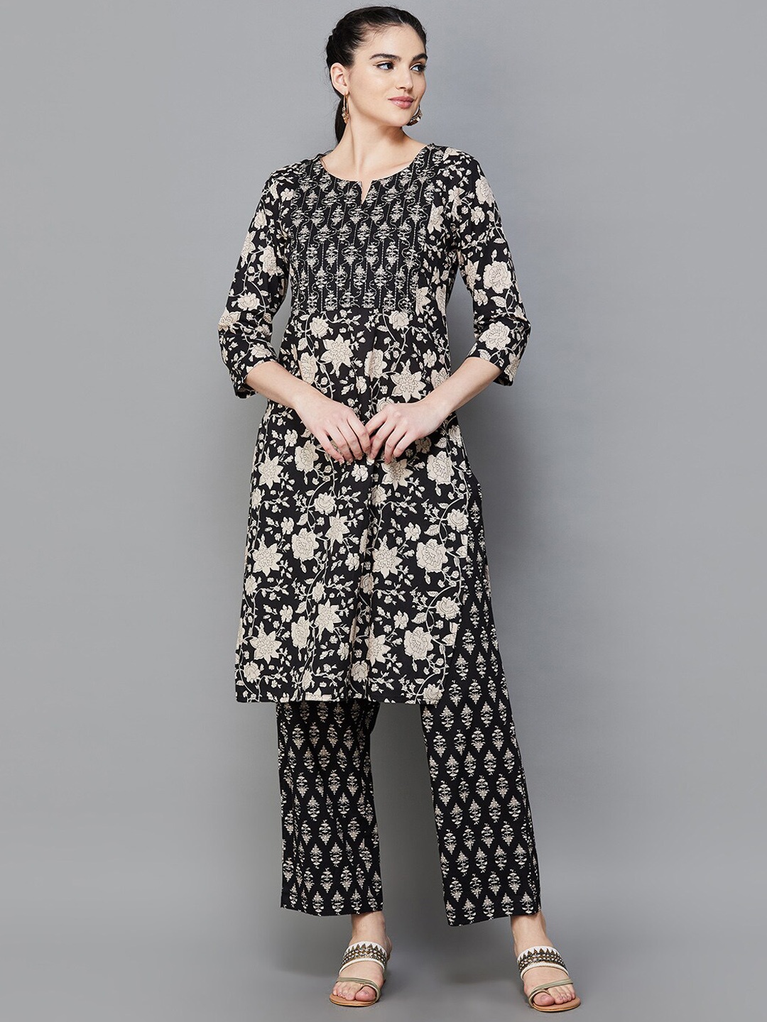 

Melange by Lifestyle Floral Printed Regular Pure Cotton Kurta with Trousers, Black