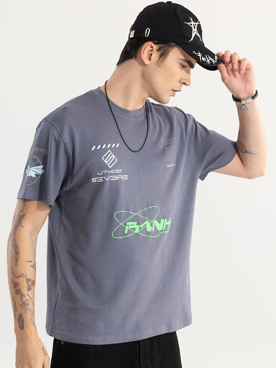 

Snitch Grey Typography Printed Cotton T-shirt