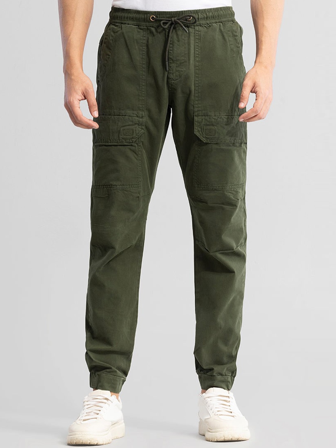

Snitch Men Olive Green Smart Mid-Rise Plain Cargo Joggers