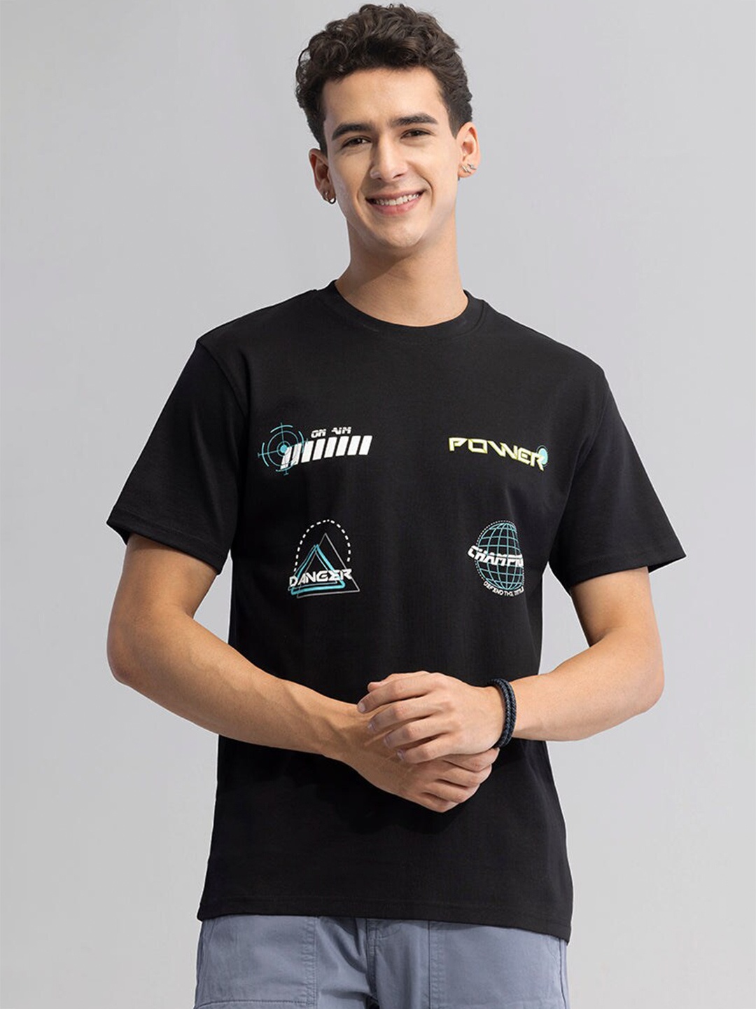 

Snitch Black Typography Printed Cotton T-shirt