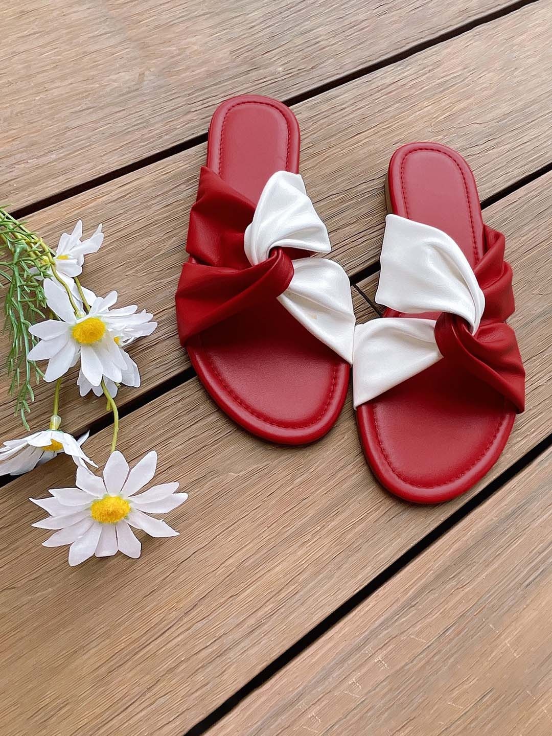 

LULU & SKY Colourblocked Open Toe Flats, Red