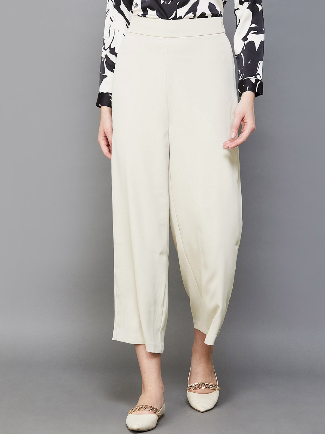 

CODE by Lifestyle Women Mid-Rise Cropped Parallel Trouser, Beige