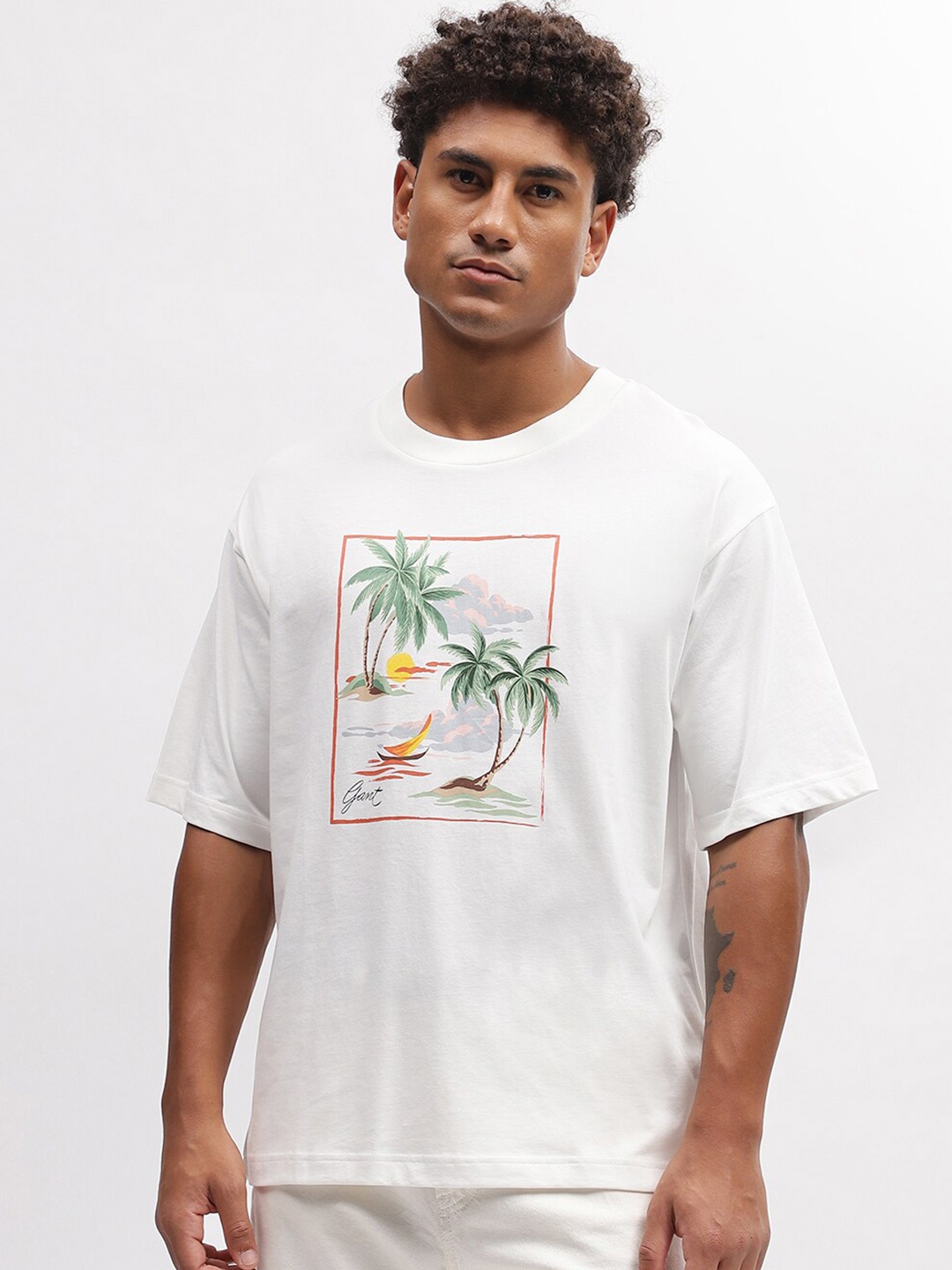 

GANT Printed Round Neck Relaxed Fit T-Shirt, Off white