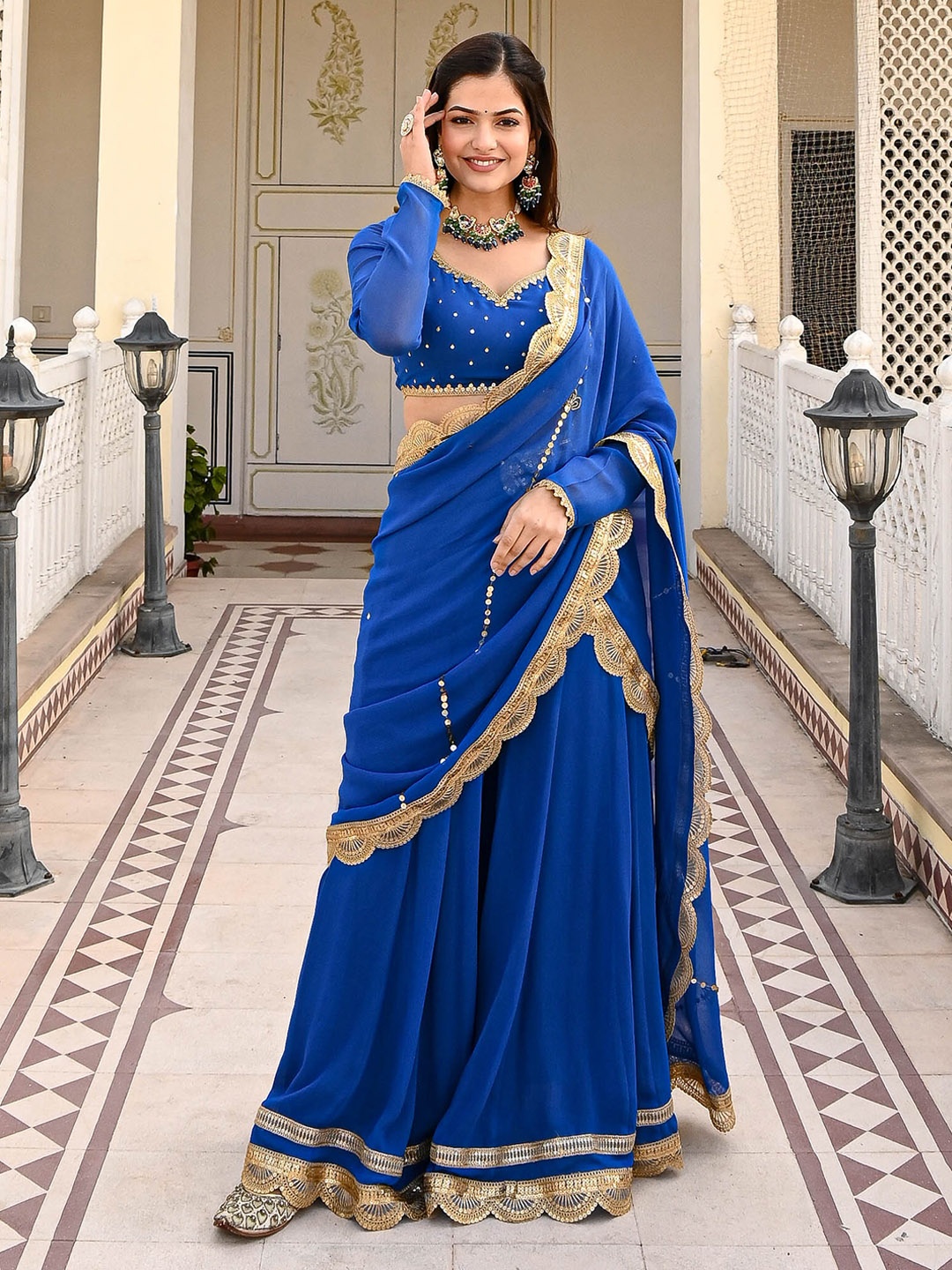 

Urbanstree Zari Ready To Wear Saree, Blue