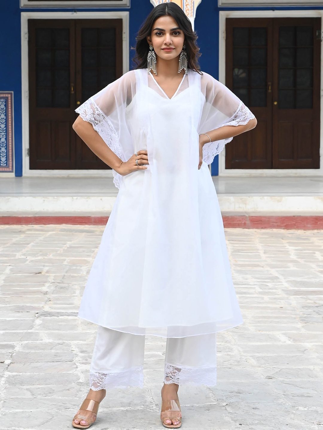 

Urbanstree V-Neck Regular Kurta with Palazzos, White