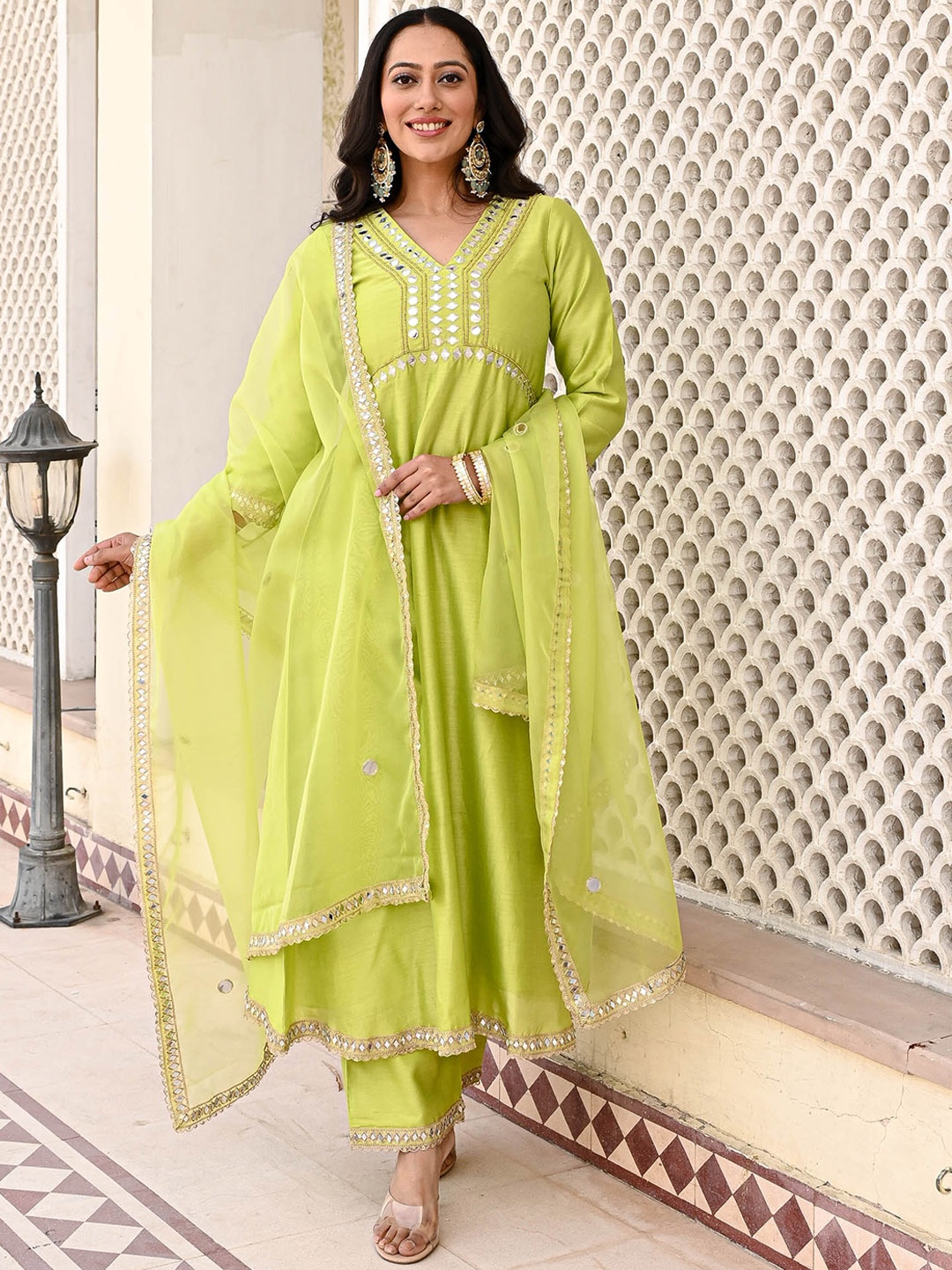 

Urbanstree Ethnic Motifs Embroidered Chanderi Silk Anarkali Kurta With Trousers & With, Lime green