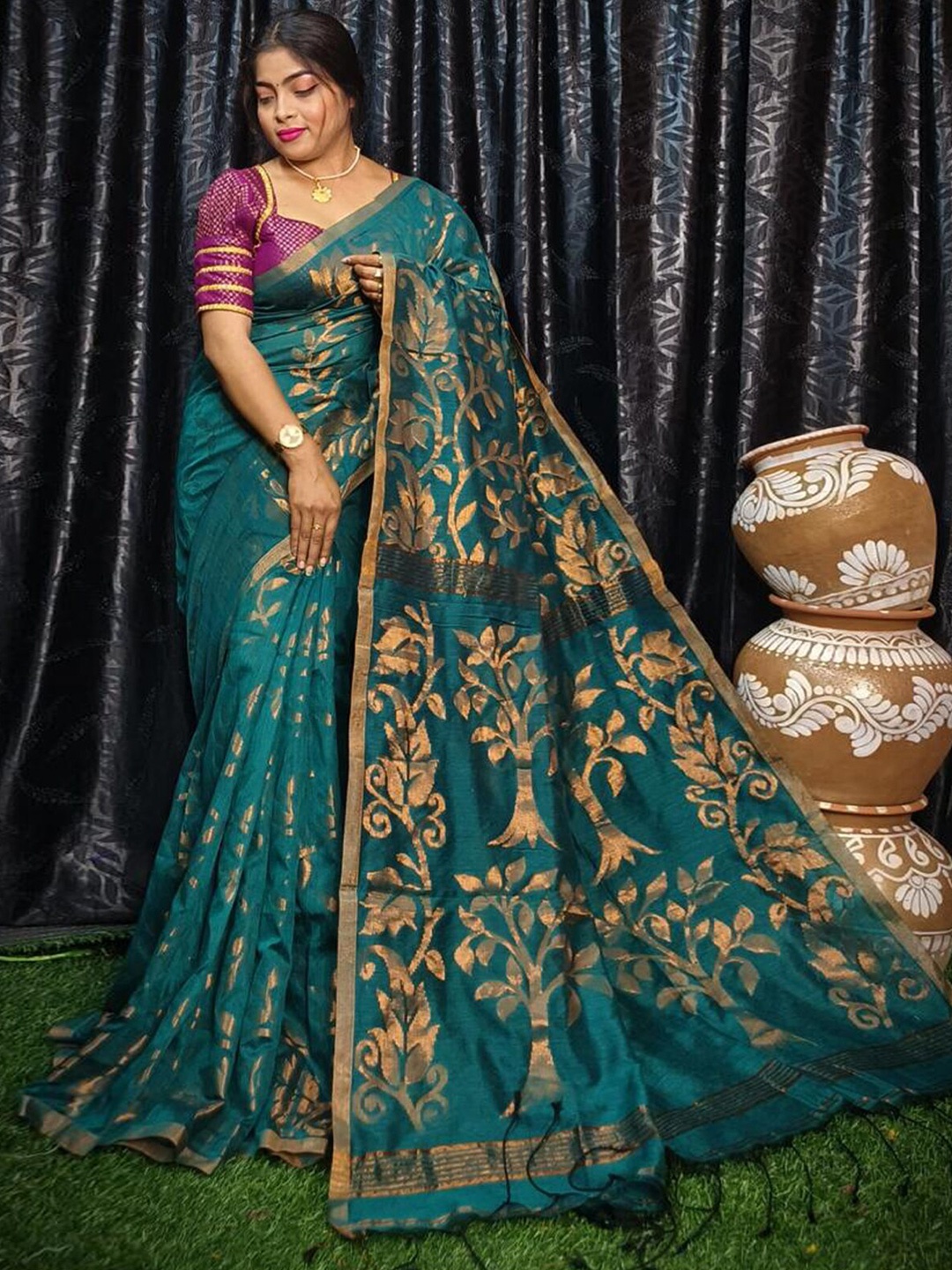 

ODETTE Floral Woven Design Zari Jamdani Saree, Teal