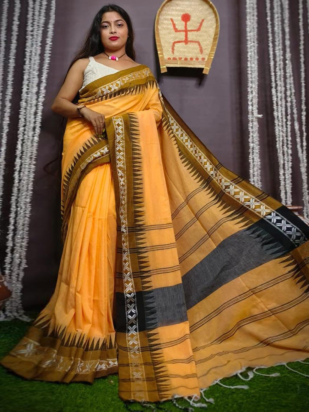 

ODETTE Woven Design Saree, Mustard
