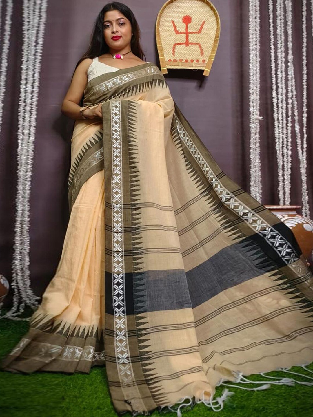 

ODETTE Woven Design Saree, Beige
