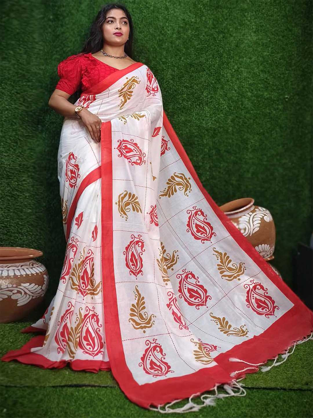 

ODETTE Ethnic Motifs Printed Saree, White