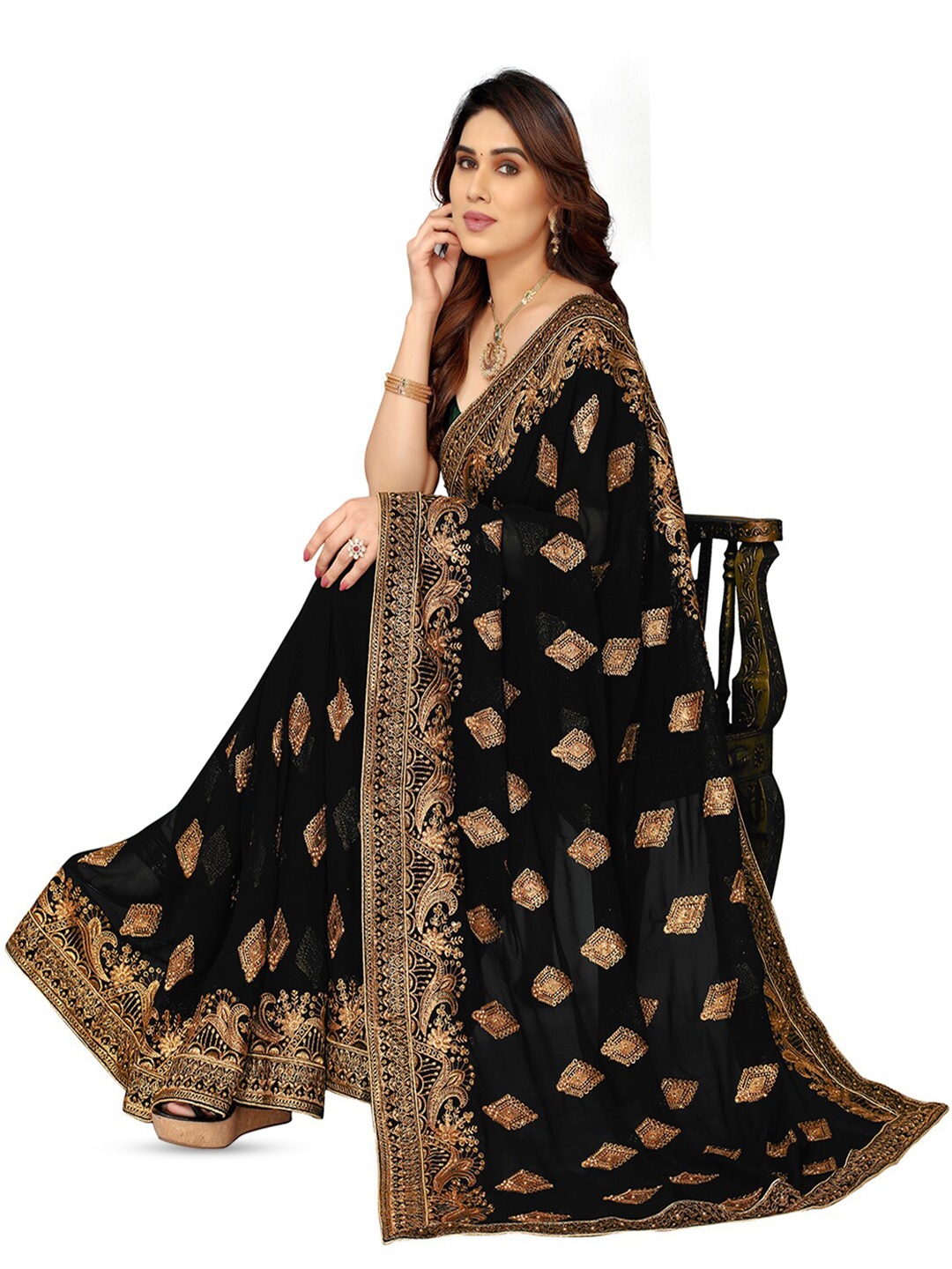 

DIVASTRI Embellished Beads & Stones Pure Georgette Saree, Black