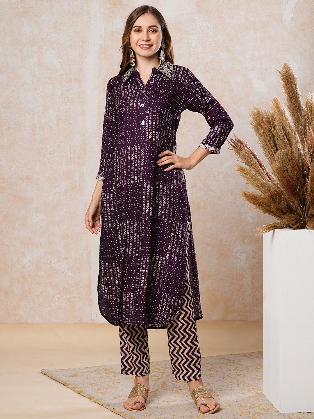 

FASHOR Printed Thread Work Straight Kurta with Trousers, Purple