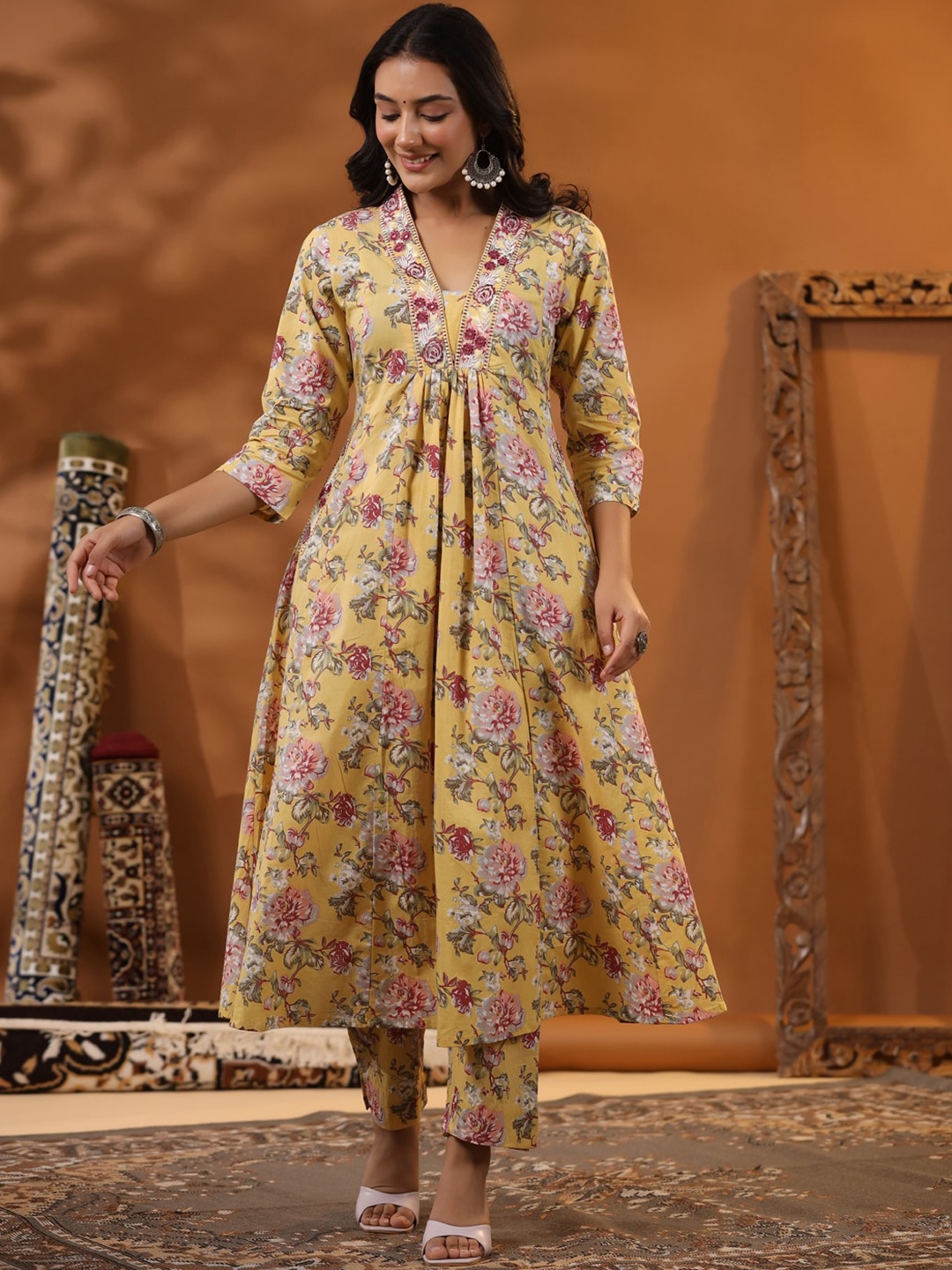 

FASHOR Floral Printed V-Neck Pleated Mirror Work A-Line Pure Cotton Kurta with Trousers, Yellow