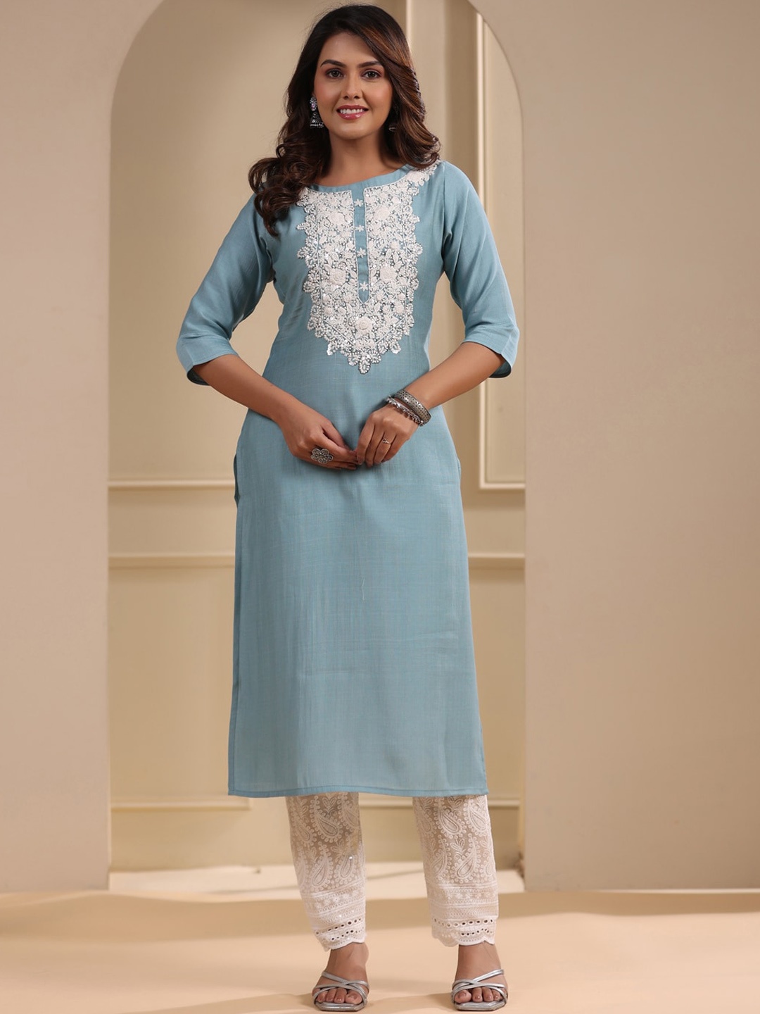 

FASHOR Floral Yoke Design Thread Work Sequined Straight Kurta, Blue