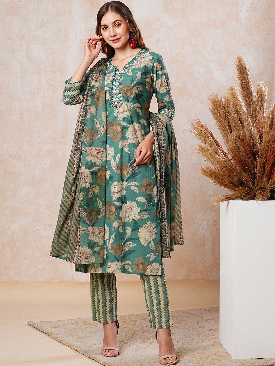 

FASHOR Floral Printed Mirror Work Pure Cotton Kurta with Trousers & Dupatta, Green