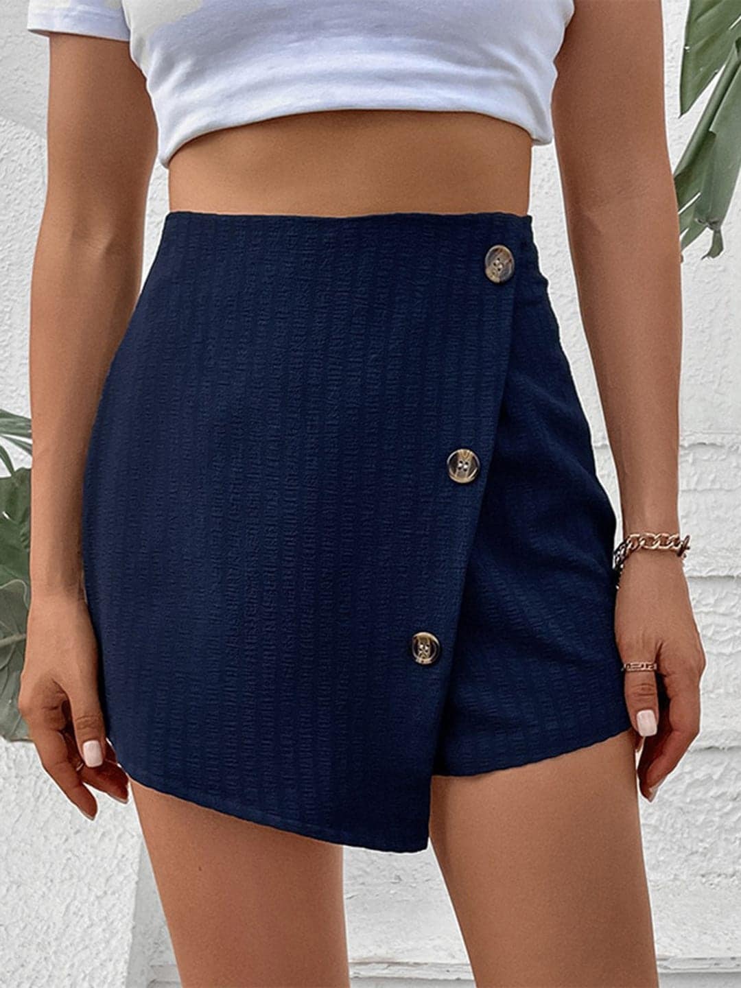 

StyleCast x Revolte Striped Mini Skorts, Navy blue