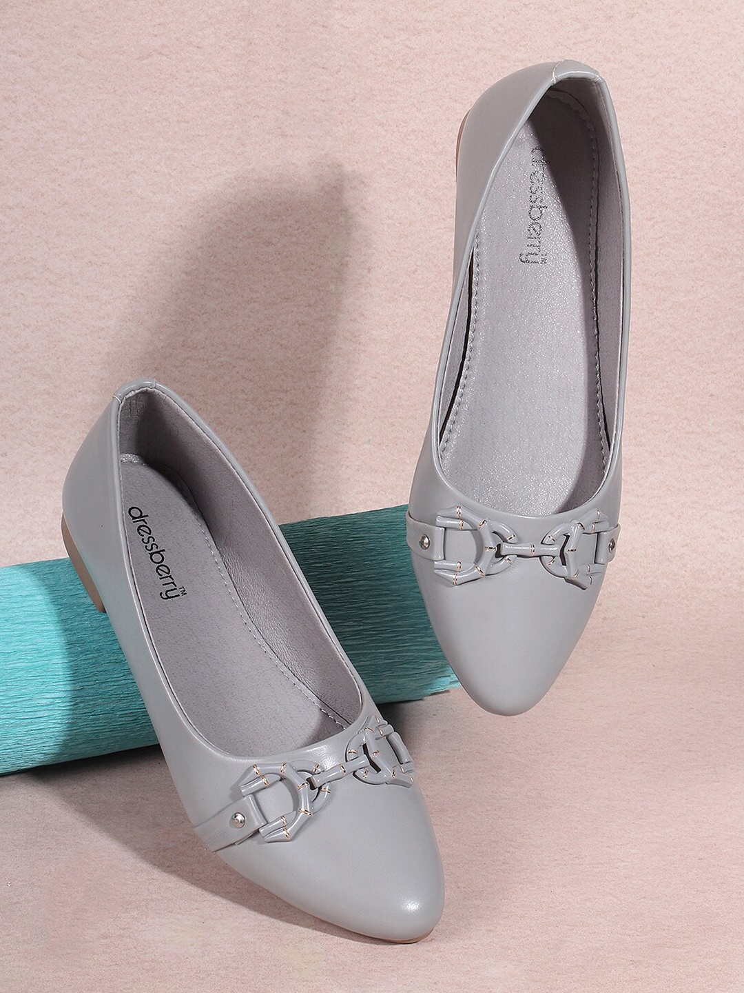 

DressBerry Grey Embellished Pointed Toe Ballerinas