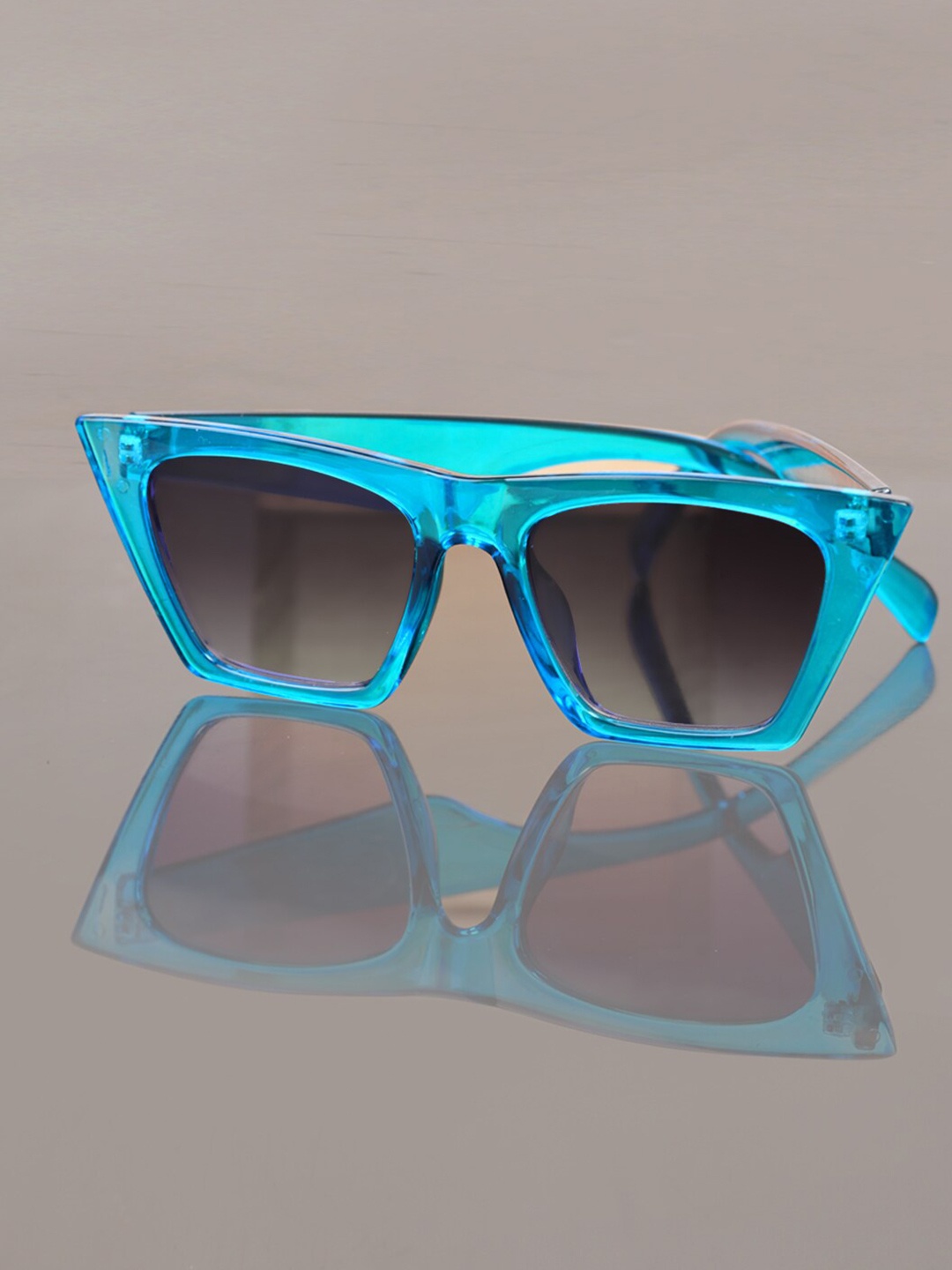 

DressBerry Women Blue Cateye Sunglasses with UV Protected Lens DBSG-08-BL-