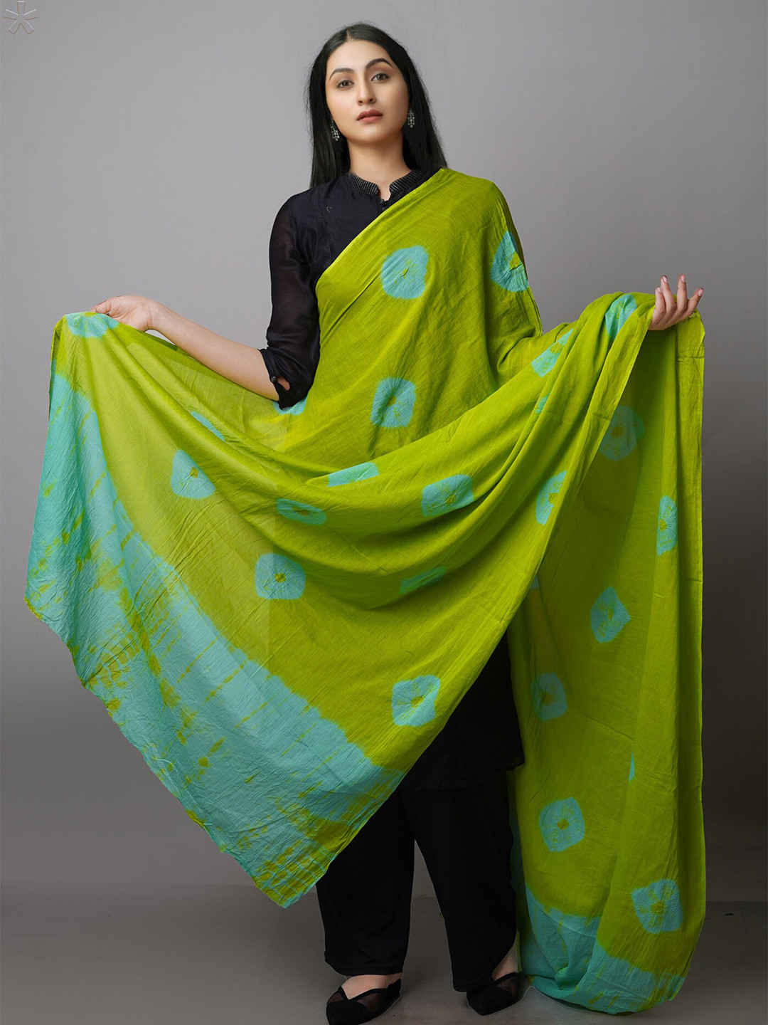 

Unnati Silks Geometri Dyed Pure Cotton Shibori Dupatta, Green