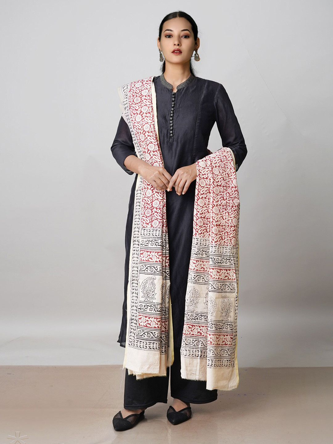 

Unnati Silks Ethnic Motifs Printed Pure Cotton Bagh Dupatta, Off white