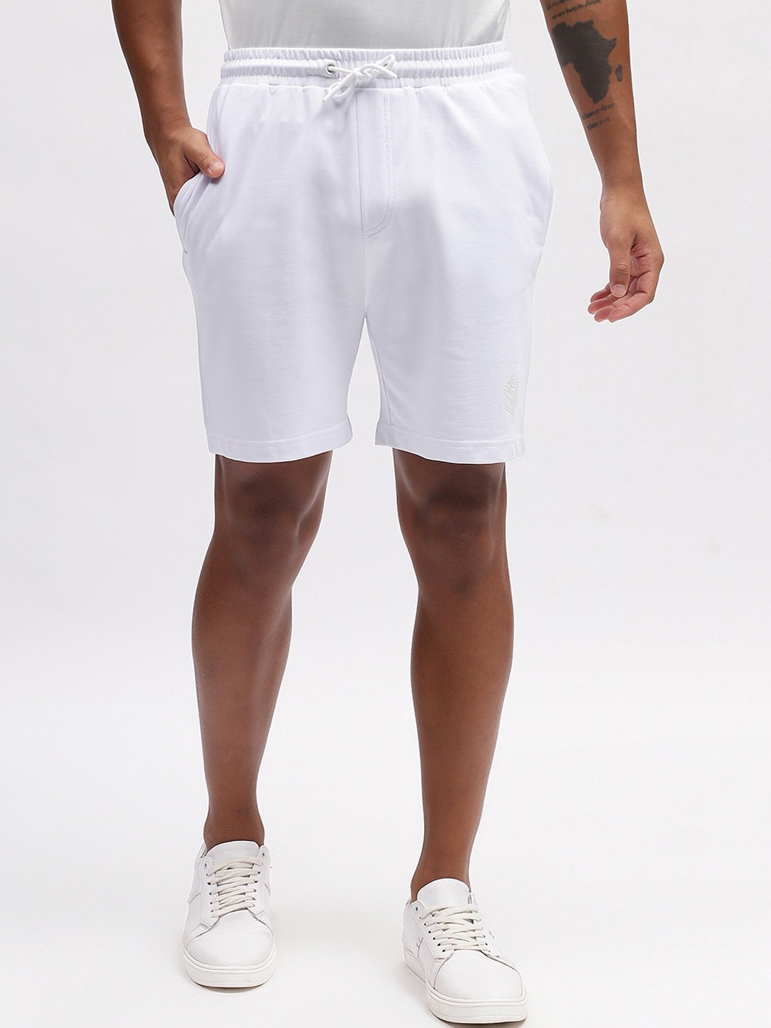 

Iconic Men Mid-Rise Pure Cotton Shorts, White