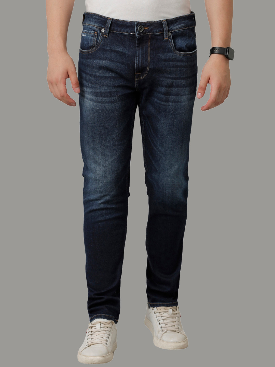 

Voi Jeans Men Mid-Rise Comfort Skinny Fit Light Fade Stretchable Jeans, Blue