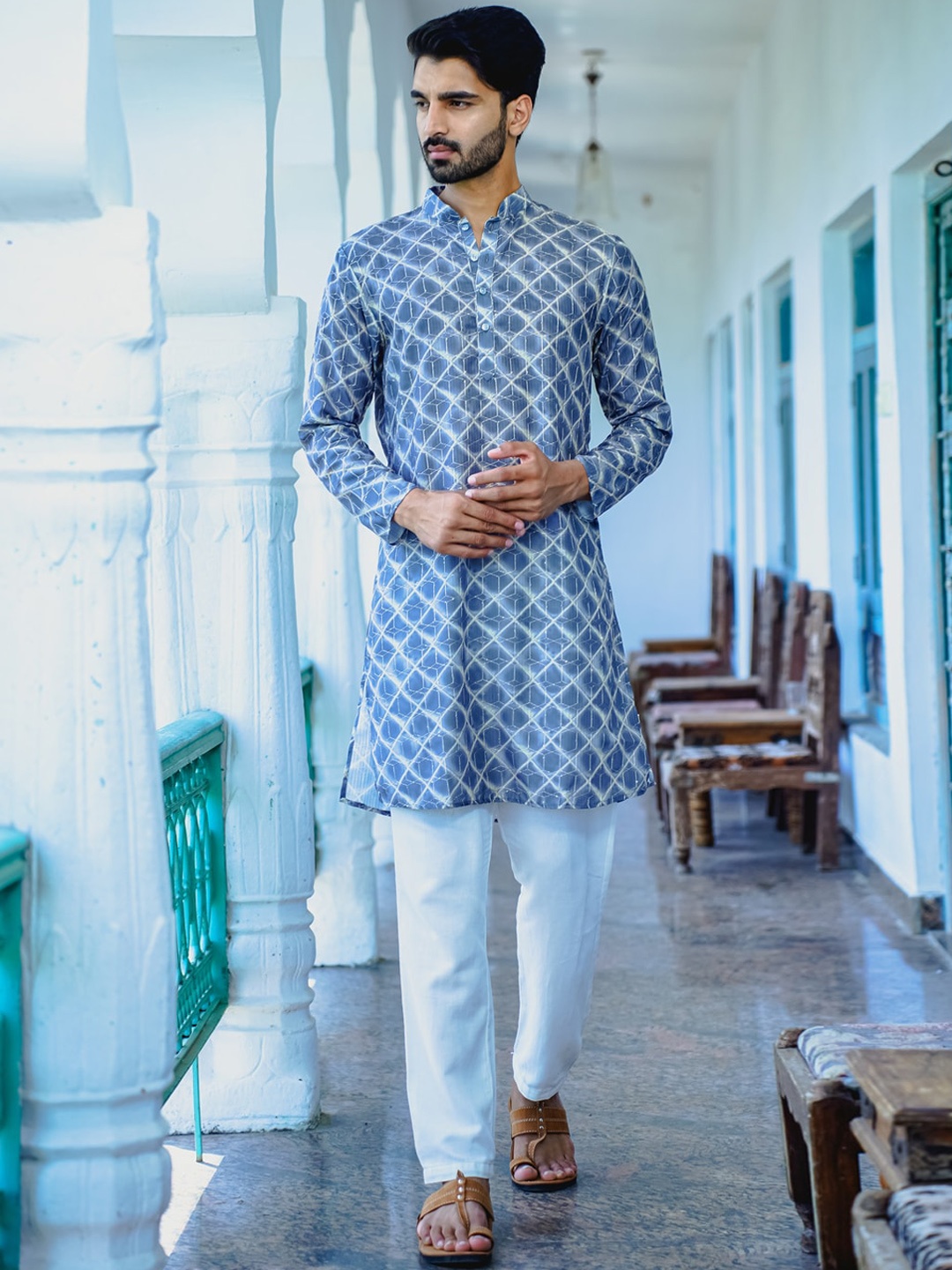 

Be Desi Geometric Printed Mandarin Collar Straight Kurta With Pyjama, Grey