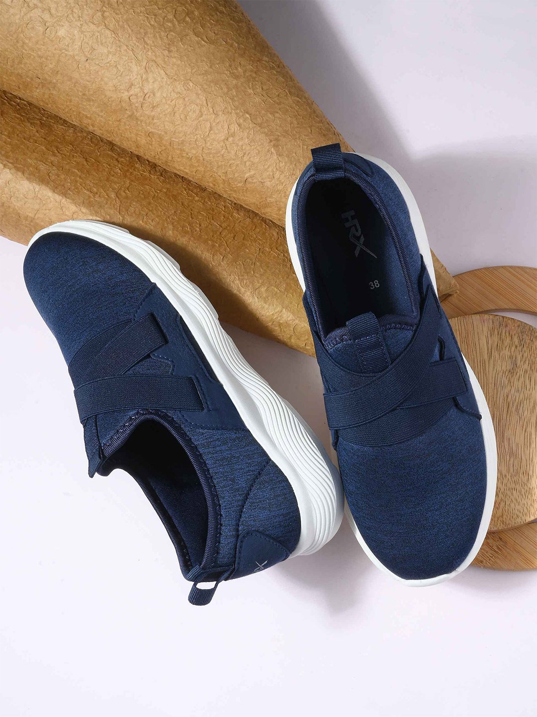

HRX by Hrithik Roshan Women Blue Textile Walking Shoes